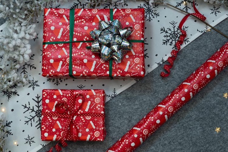 Geschenkpapier weihnachten 70cm/5m Nikolausmütze - AllBags