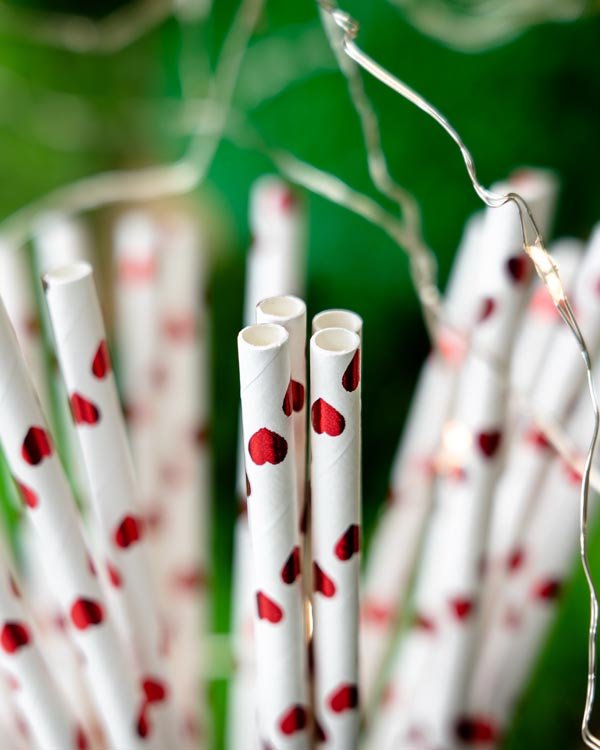 Papierstrohhalme Glänzende rote Herzen 250 Stück