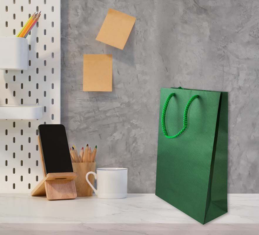Papiertüte eco prestige 17+7x25cm Dunkelgrün - AllBags