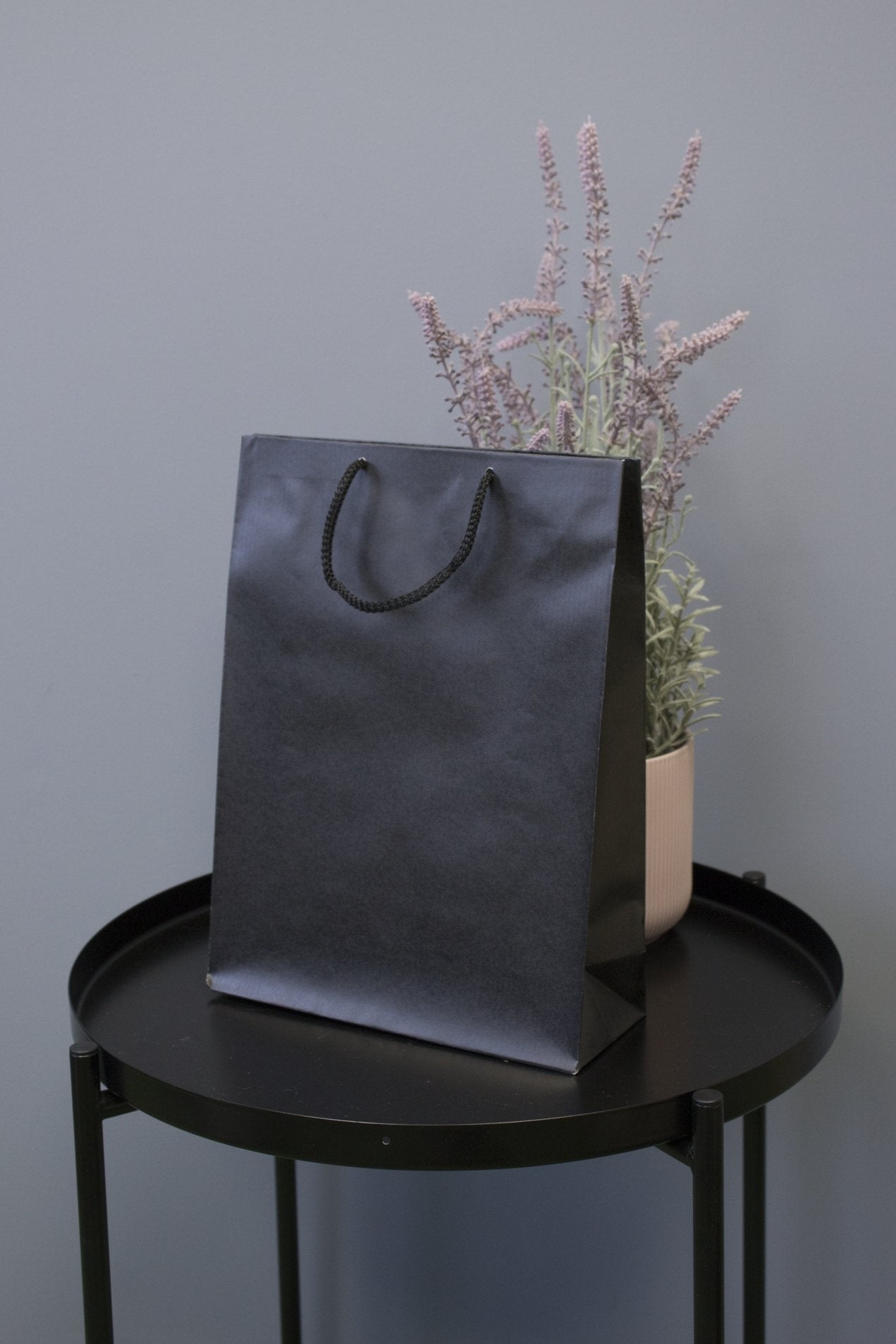Papiertüte eco prestige 24+9x32cm Schwarz - AllBags