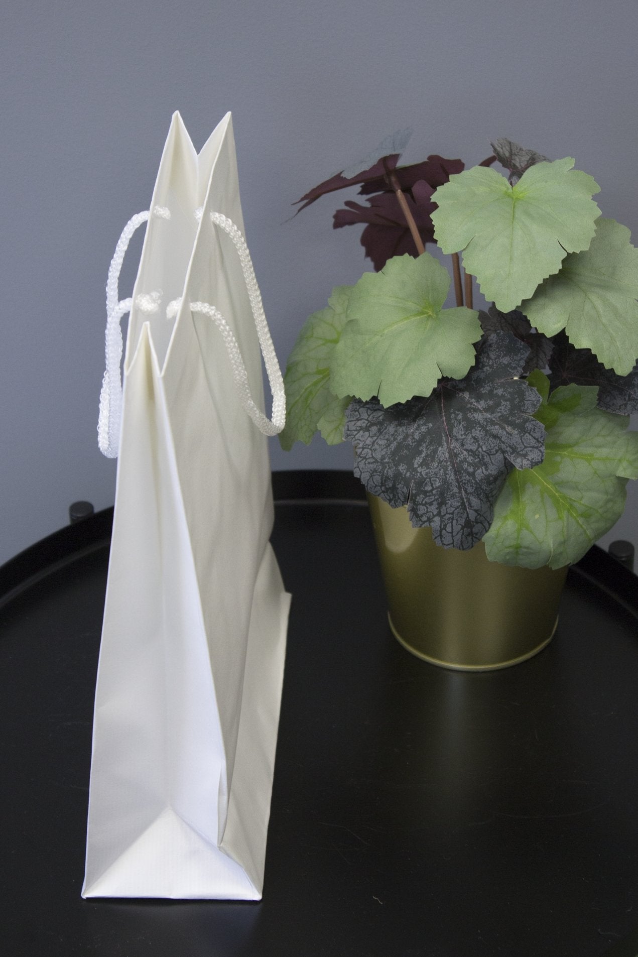 Papiertüte eco prestige 24+9x32cm Weiß - AllBags