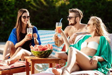 Die modischsten Farben und Muster für Liegestühle der Frühjahr/Sommer-Saison.