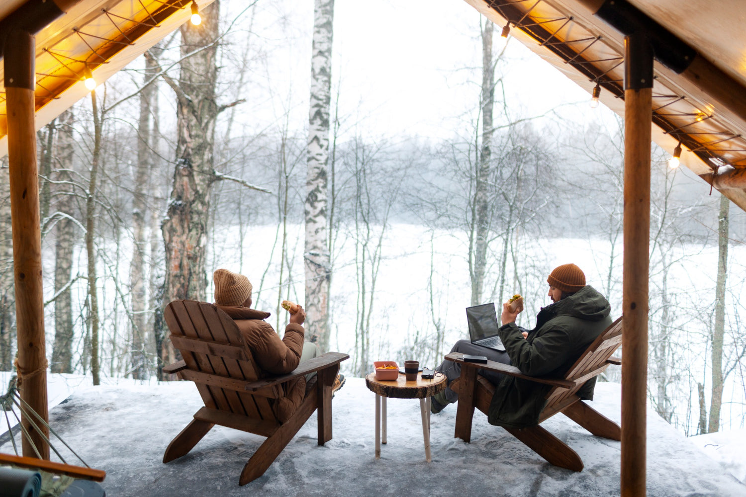 Eine Gartenliege im Winter? Entdecken Sie den Zauber Glühweinabende.