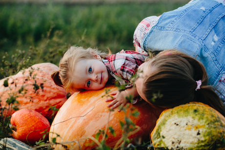 Kürbistag – Wann ist er, was ist der Unterschied zu Halloween und wie feiert man ihn mit Kindern?