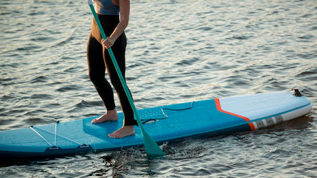 SUP-Board: Was ist das? Einführung in die aktive Erholung am Wasser