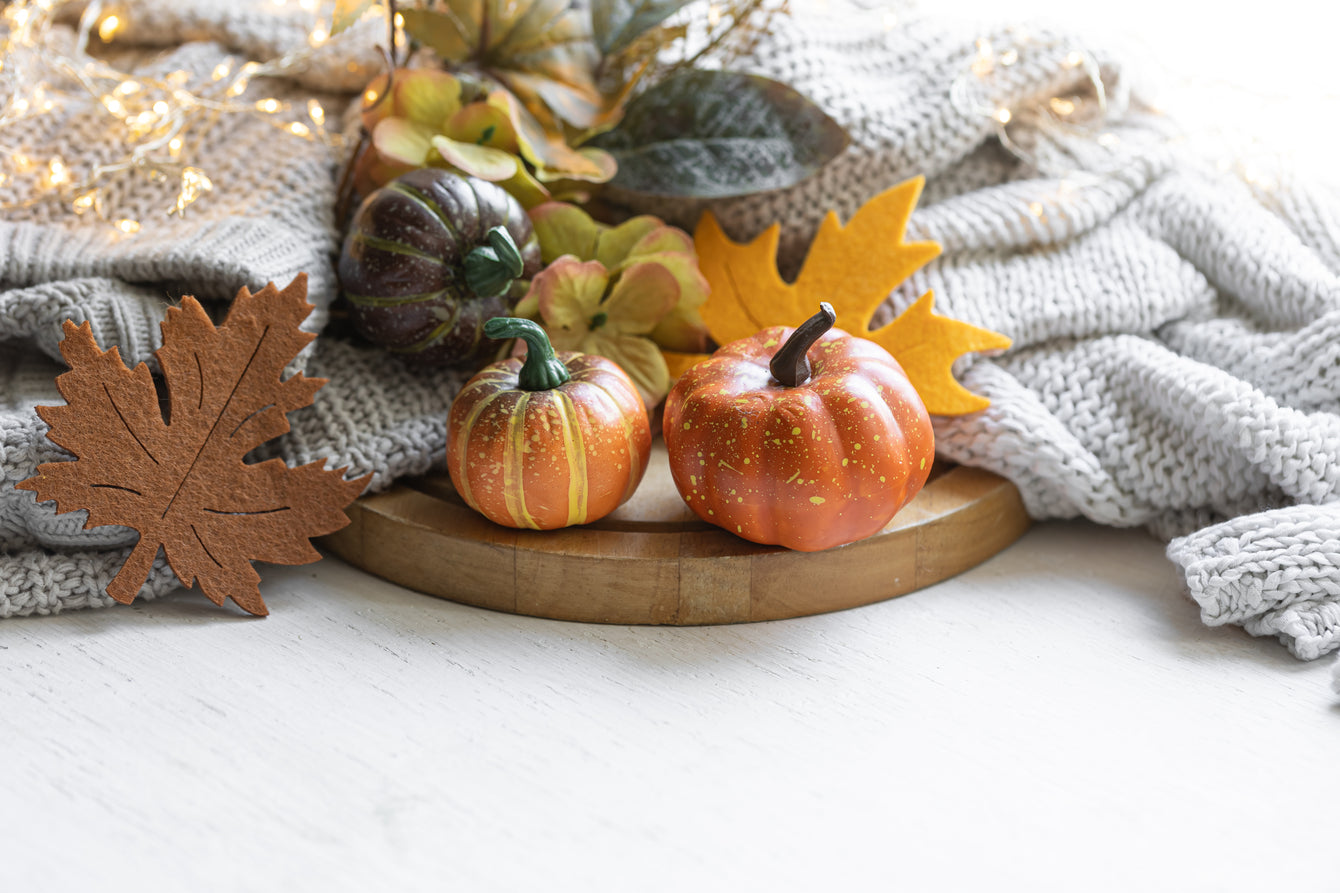 Herbstdeko für die Fensterbank – wie schafft man im Herbst eine gemütliche und stimmungsvolle Atmosphäre zu Hause?