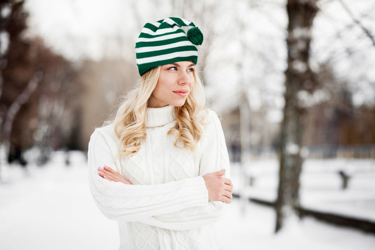 Gestreifte Winterweihnachtsmütze