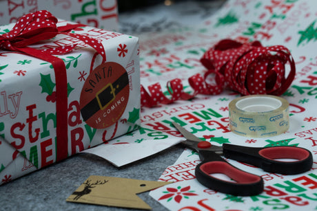 Weihnachtsgeschenkpapier weiß 70cm×5m "Frohe Weihnachten" Muster