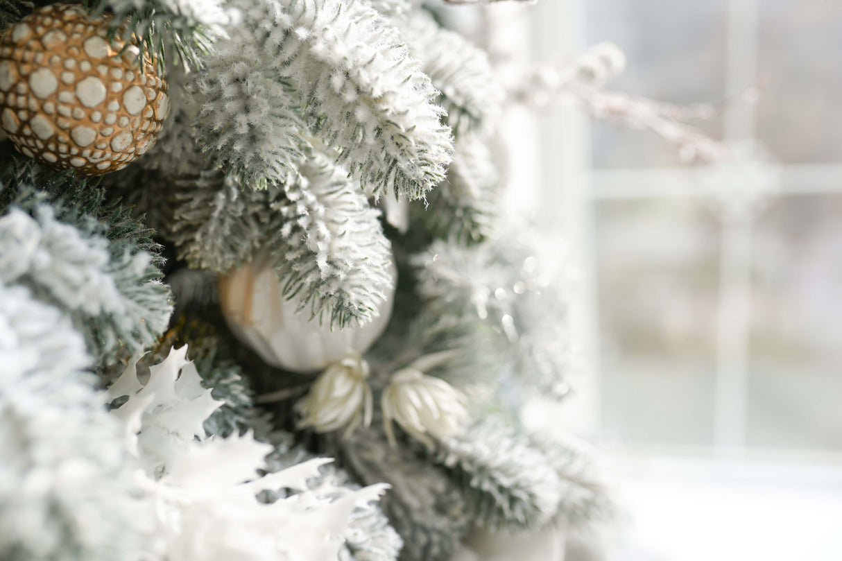 Schneebedeckter Weihnachtsbaum Künstlich 180 cm Dicht