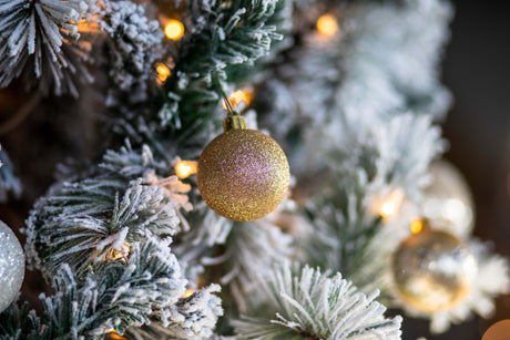 Schneebedeckter Weihnachtsbaum Künstlich 180 cm Dicht