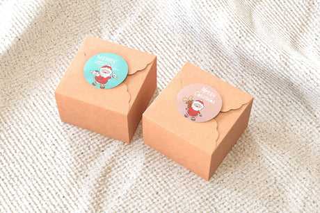 Bunte Weihnachtsaufkleber, 500 Stück.