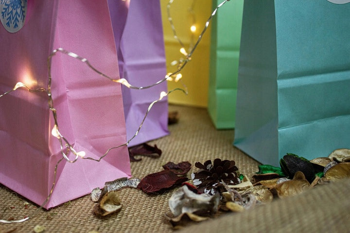 Pastellfarbene Papiertüten mit Aufklebern - 5er-Set umweltfreundlich