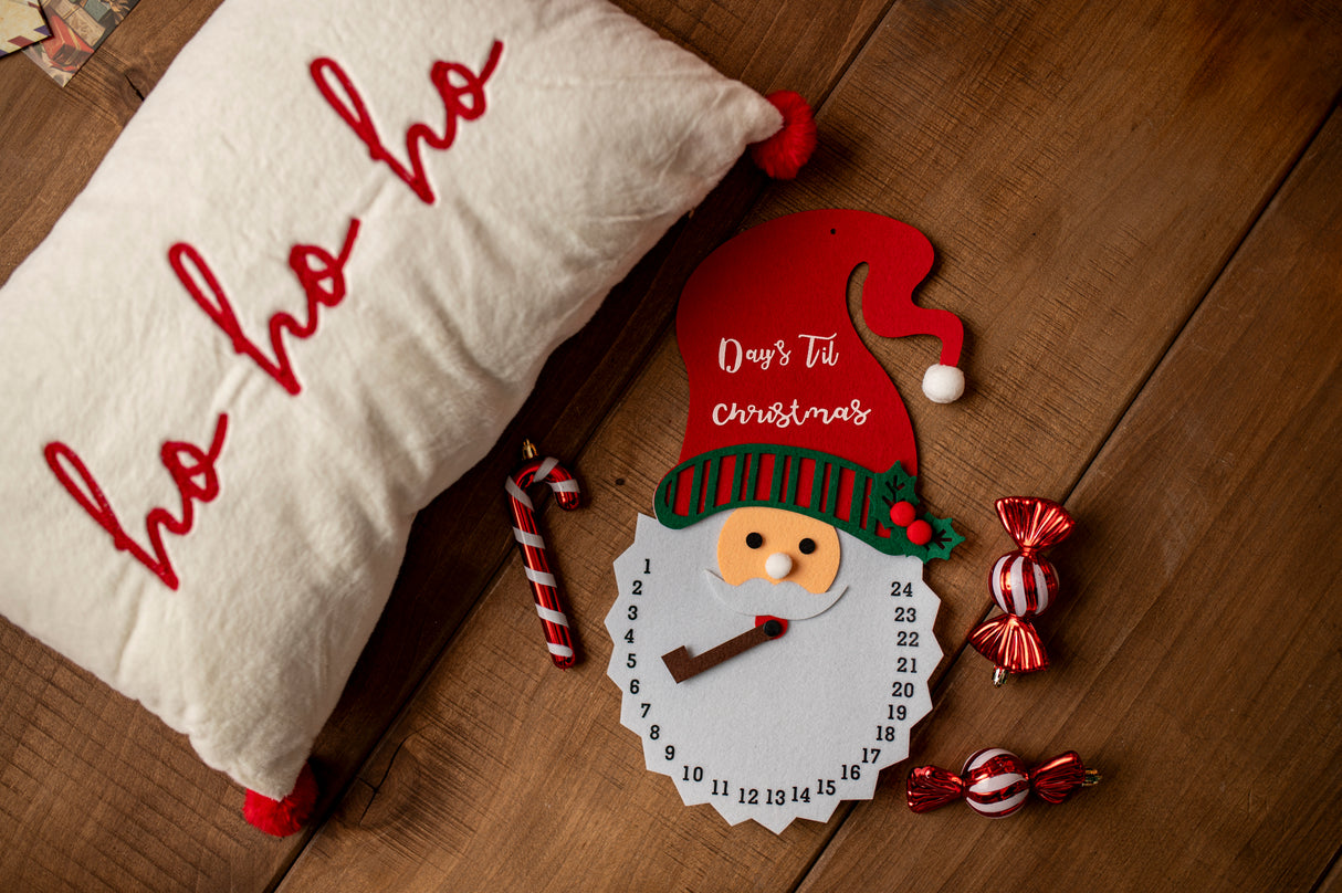 Adventskalender, bezaubernde Weihnachtsuhr mit Weihnachtsmann