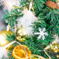 Künstlicher Weihnachtsbaum aus Kiefernholz + Dekorationen