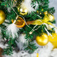 Künstlicher Weihnachtsbaum aus Kiefernholz + Dekorationen