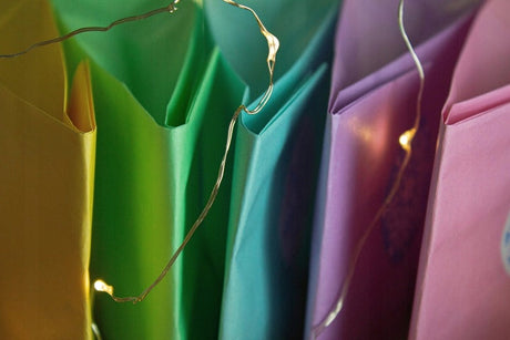 Pastellfarbene Papiertüten mit Aufklebern - 5er-Set umweltfreundlich