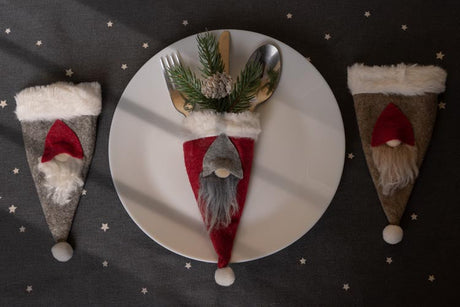 Besteck-Flaschenhülle mit Weihnachtsmützen 3-tlg.