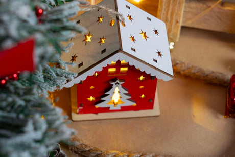 Weihnachtslaterne aus Holz - Weihnachtsbaum