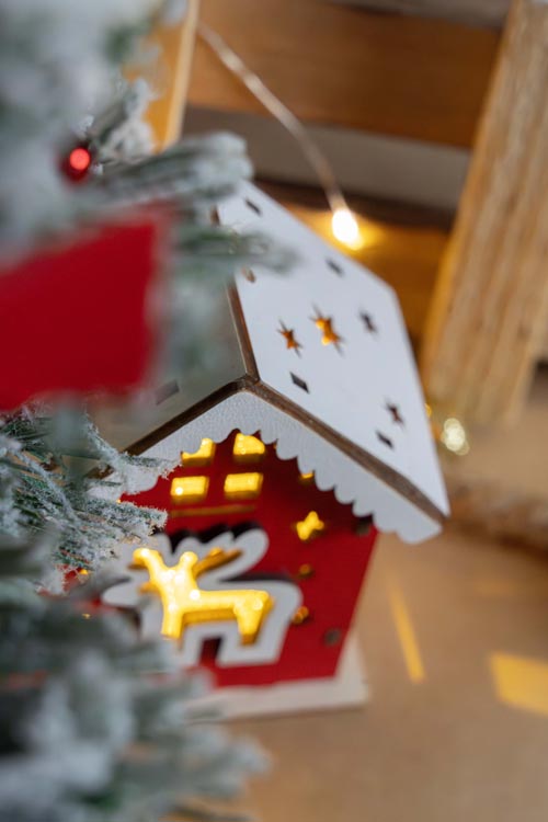 Weihnachtslaterne aus Holz - Rentier