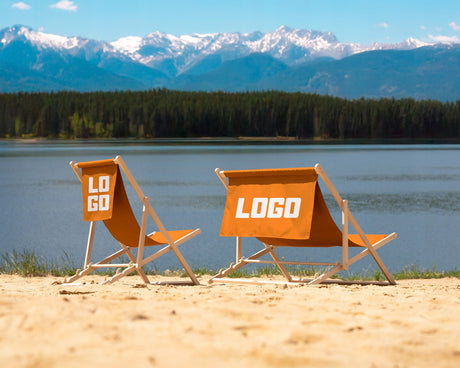 Holz-Liegestuhl mit eigenem Logo und Kopfkissen (Volant)