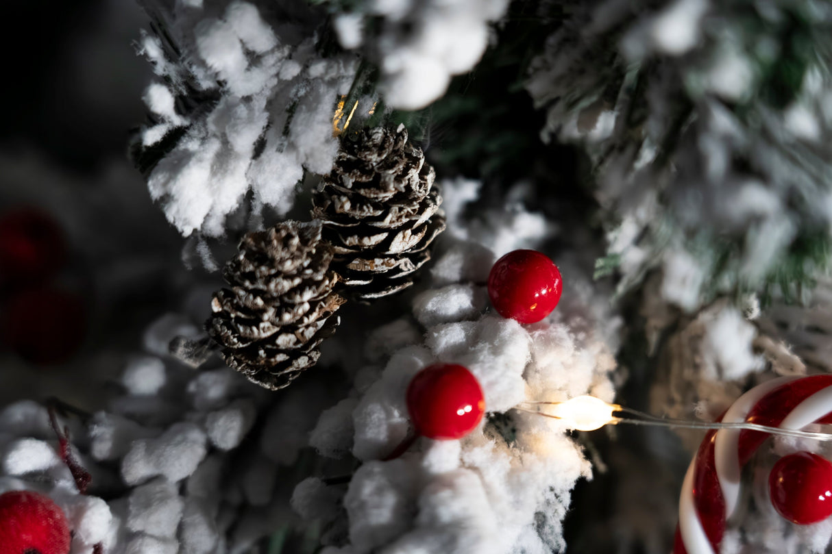 Rote Kugeln auf Draht, 10er-Set.