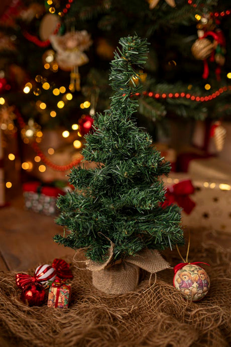 Künstlicher dekorativer Weihnachtsbaum 60 cm