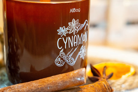 Duftende Sojakerze im Glas, Zimtduft