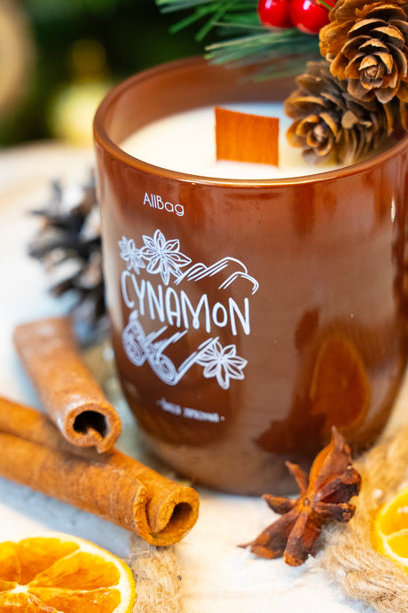 Duftende Sojakerze im Glas, Zimtduft