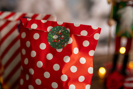 Papiertüten mit Aufklebern 24 Stück