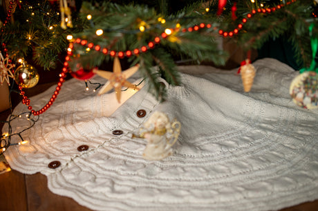 Weihnachtsteppich unter dem Weihnachtsbaum