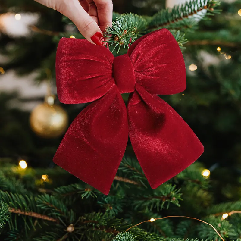 Rote Weihnachtsbaumschleife