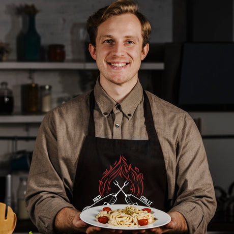 Kochschürze Schwarz HIER GRILLT DER CHEF PERSÖNLICH