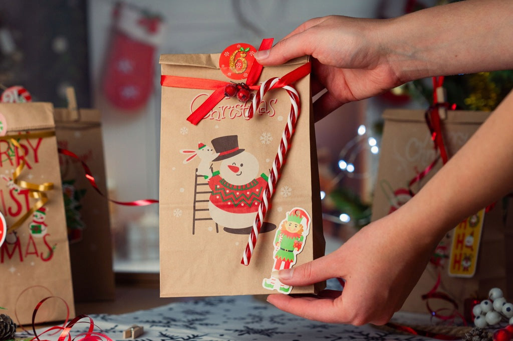 Adventskalender-Taschenset mit Zubehör