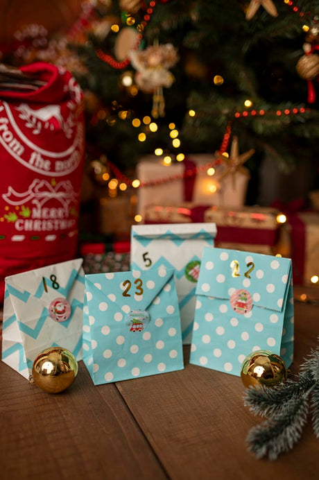 Adventskalender Blaue Tüten 24St.