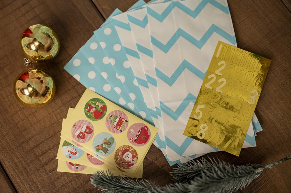 Adventskalender Blaue Tüten 24St.