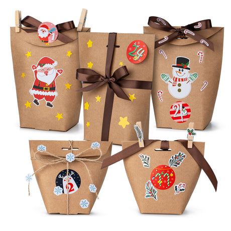 Adventskalender in Schachtel mit Weihnachtsaufklebern