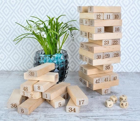 Holzbausteine Jenga TURM 54 Stück + Würfel