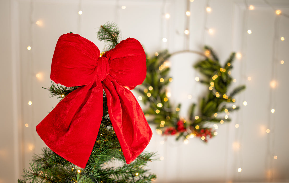 Rote Weihnachtsbaumschleife