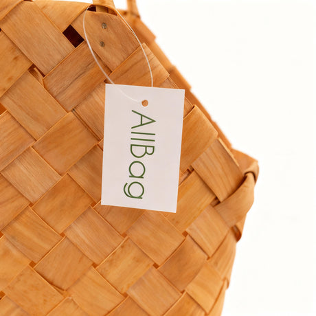 Dekorativer Geschenkkorb