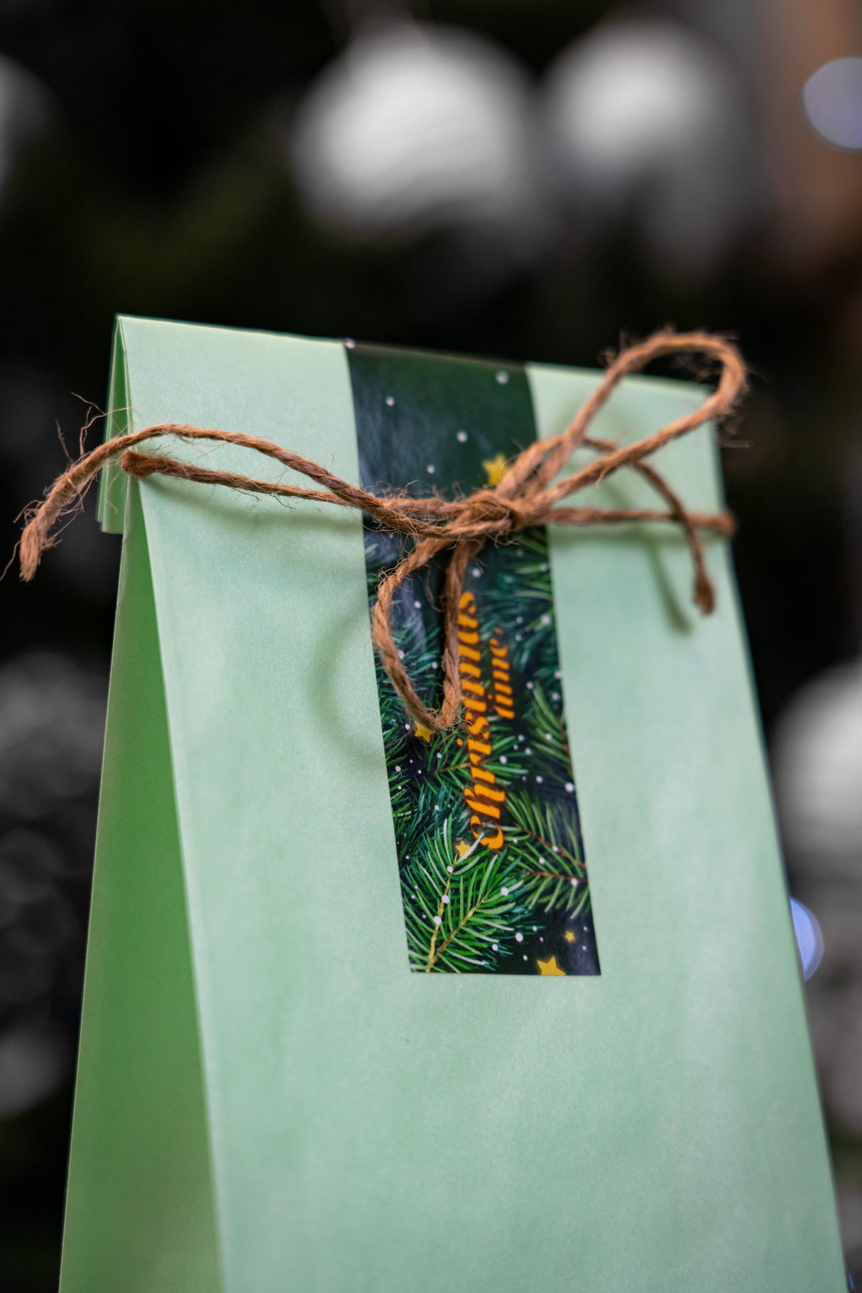 Große Weihnachtsaufkleber für Geschenke BLATT MIX