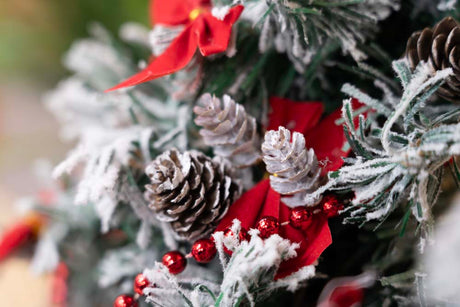 Set schneebedeckte Kegel auf Draht 8-tlg.