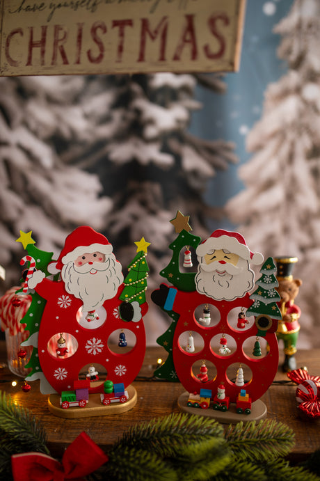 Weihnachtsmannfigur aus Holz