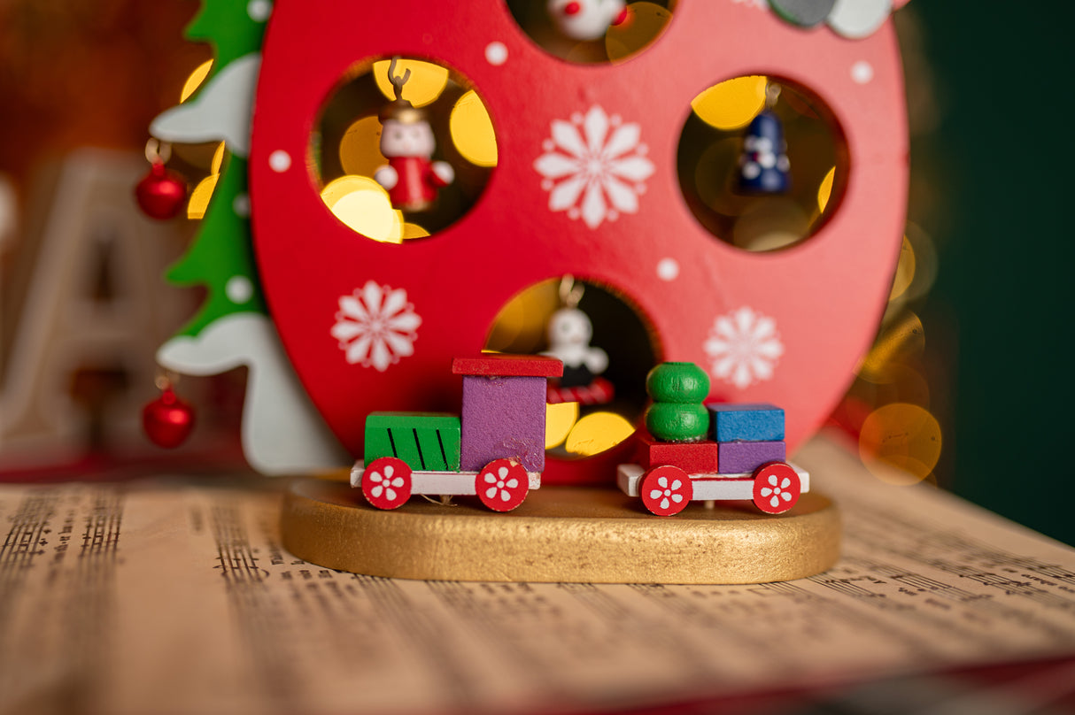 Weihnachtsmannfigur aus Holz