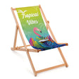 Holzliegestuhl TROPICAL VIBES mit einem naturgeölten Rahmen