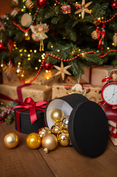 Set mit 4 schwarzen Geschenkboxen