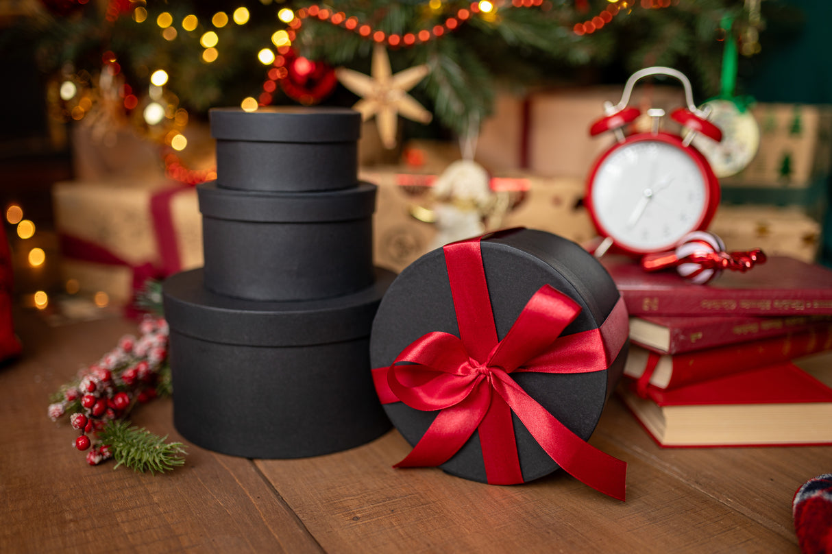 Set mit 4 schwarzen Geschenkboxen
