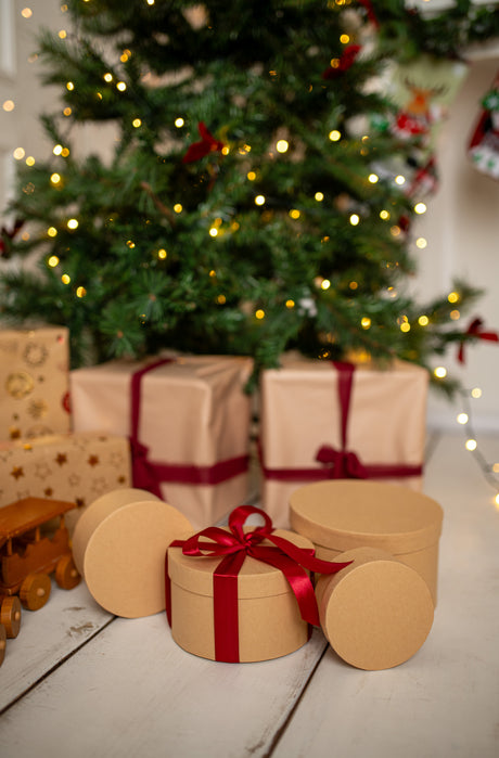Set mit 4 Kraftpapier-Geschenkboxen