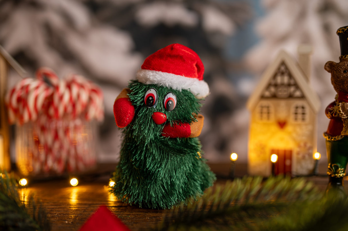 Tanzender, singender Weihnachtsbaum