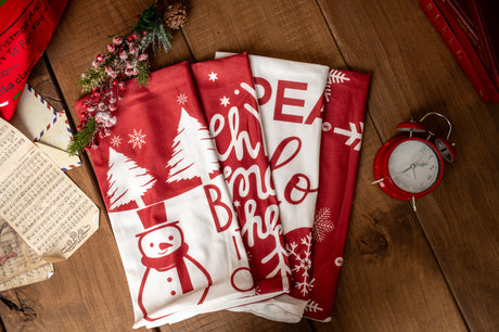 Set mit weihnachtlichen Dekokissenbezügen 44×44cm