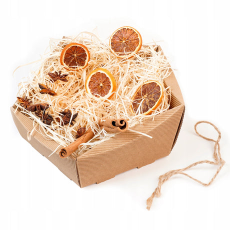 Weihnachtliches Geschenkverpackungs-Set mit Trockenfrüchten und Gewürzen